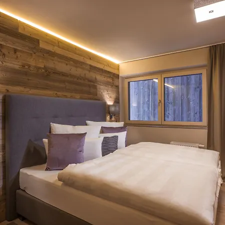 Aparthotel Postresidenz 4*