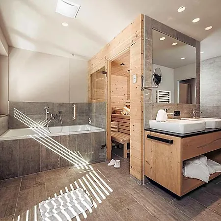 Postresidenz Apart Otel 4*