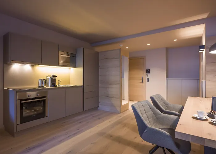 Postresidenz מלון דירות