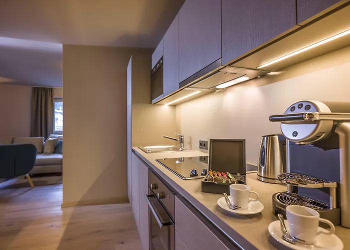 Aparthotel Postresidenz 4*